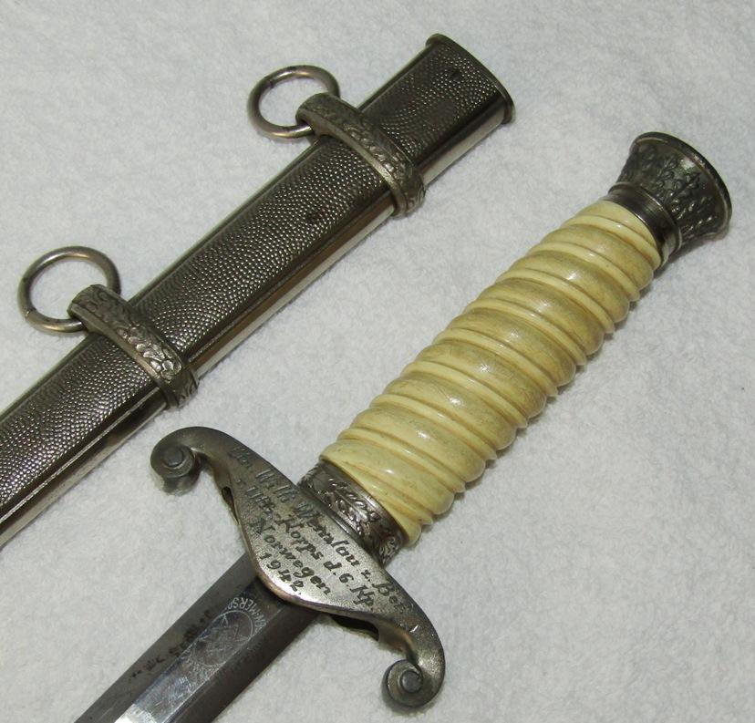 WW2 Wehrmacht Officer's Dagger With Dedication on Cross Guard-Scarce Maker