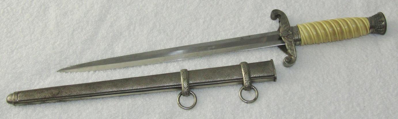 WW2 Wehrmacht Officer's Dagger With Dedication on Cross Guard-Scarce Maker