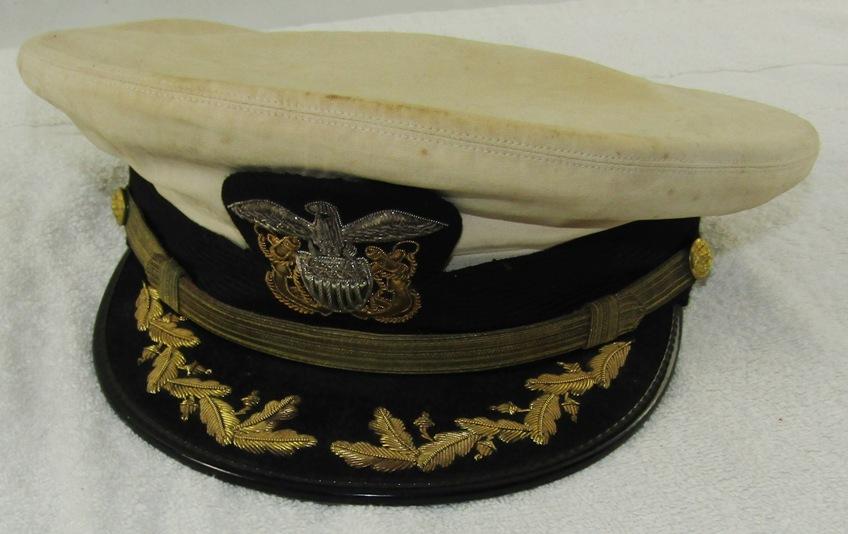 WW2/Later US Navy Commander/Captain Visor Cap With Bullion Insignia