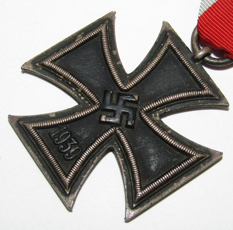 Early WW2 Schinkel Version Iron Cross 2nd Class With Tombak Center