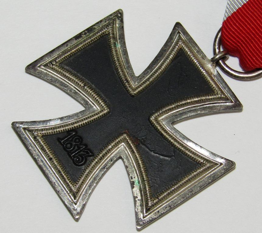 WW2 Iron Cross 2nd Class With Ribbon-"40" Maker For Berg & Nolte, Ludenscheid