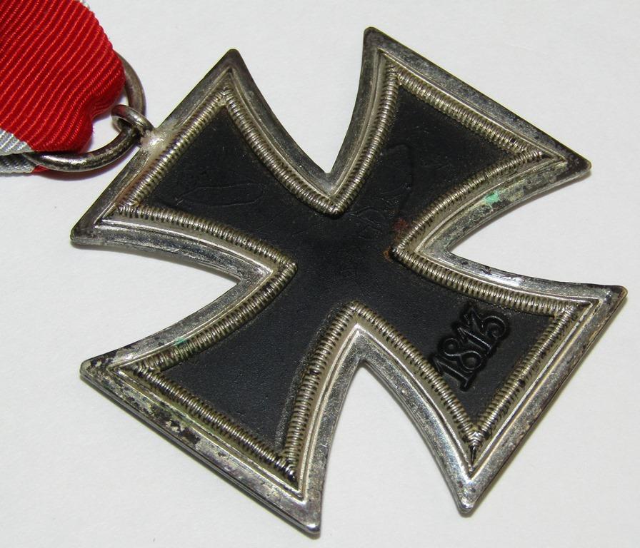 WW2 Iron Cross 2nd Class With Ribbon-"40" Maker For Berg & Nolte, Ludenscheid