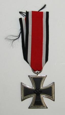 WW2 Iron Cross 2nd Class With Ribbon-"40" Maker For Berg & Nolte, Ludenscheid