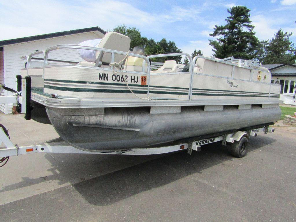 1998 Misty Harbor 20 Ft. Pontoon, Plywood Deck with Aluminum Framing, Honda