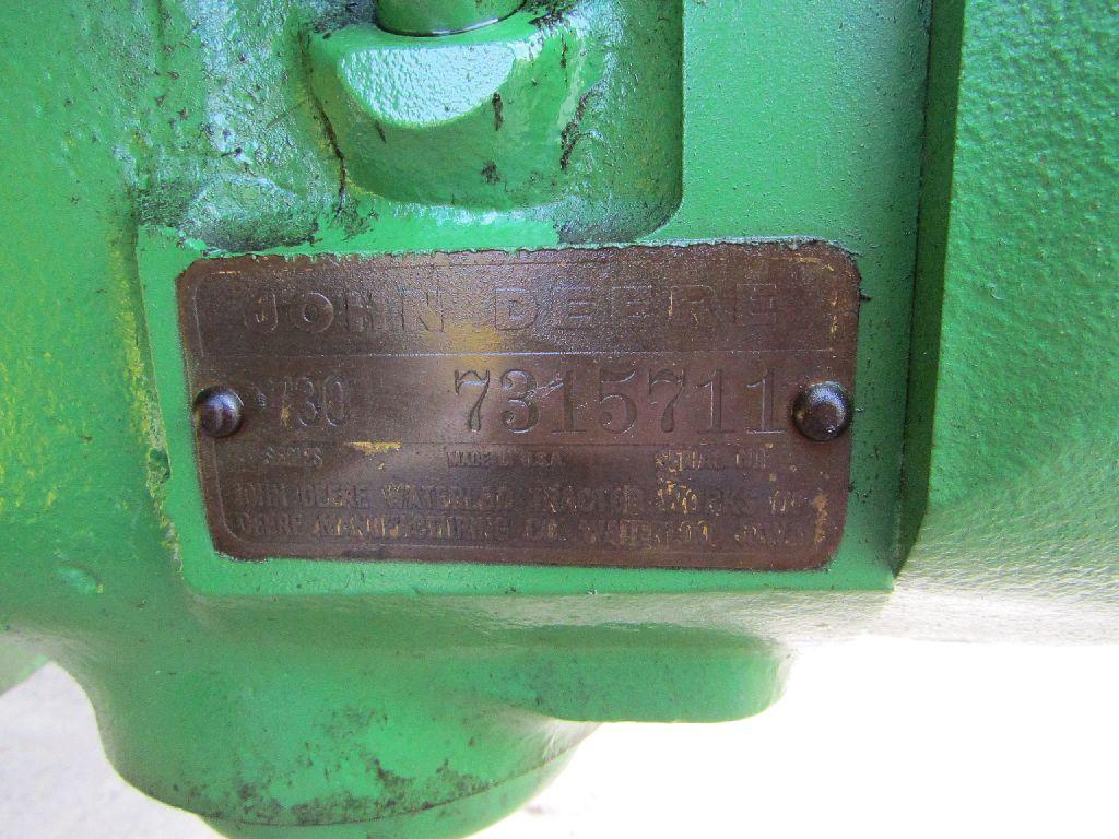 1959 John Deere Model 730 Gas Tractor, John Deere Square Casting Wide Frint