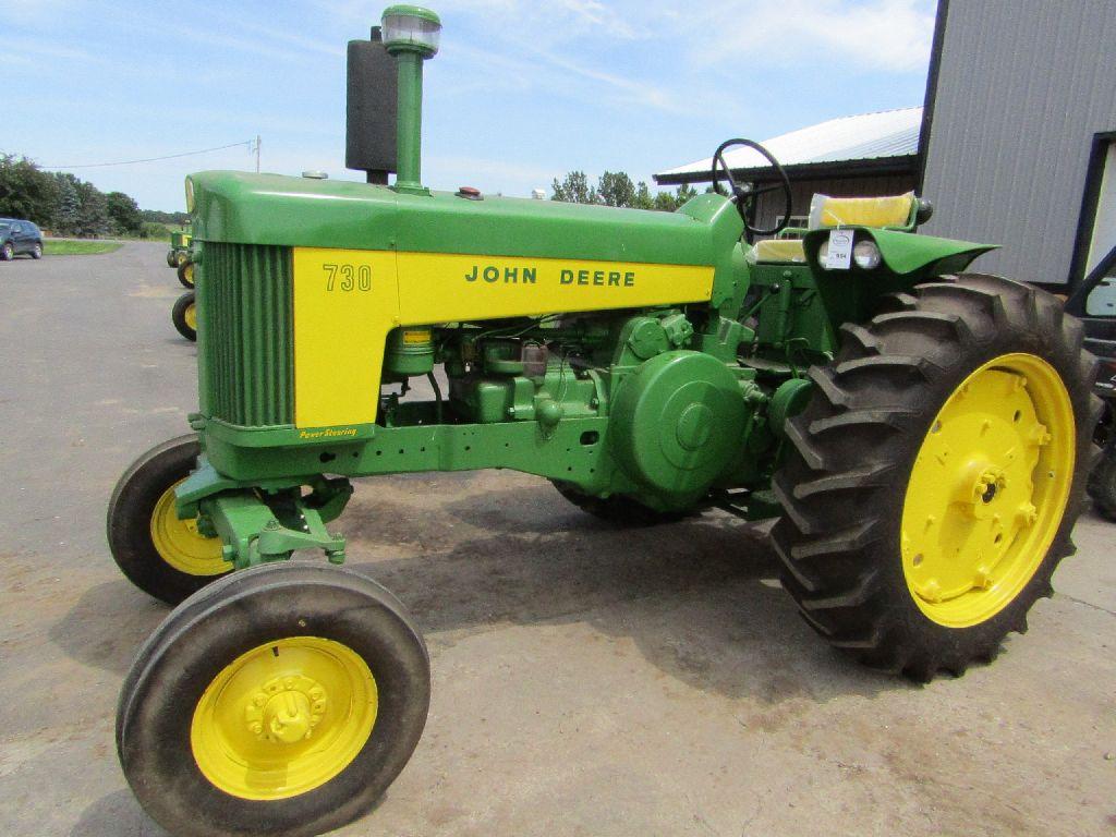 1959 John Deere Model 730 Gas Tractor, John Deere Square Casting Wide Frint