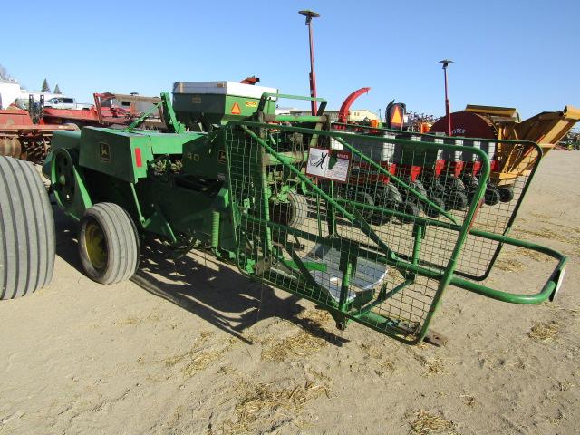 1556. 475-1520 JOHN DEERE MODEL 328 SQUARE BALER, # 40 EJECTOR, HYD. POLE, SN# 8428