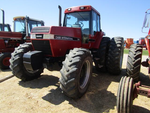 1623. 390-898, CIH MODEL 7140 MFWD DIESEL TRACTOR, 4 REVERSE POWER SHIFT, 8