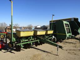 1769. 403-951. JOHN DEERE 7000 6RN CORN PLANTER, DF, 200 ACRES ON SEED METE