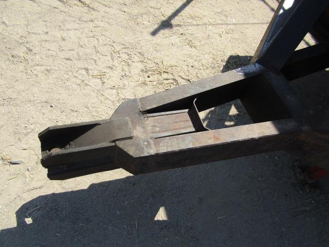 1824. 323-629  Roorda Approx. 400 Bushel Manure Spreader, HYD End Gate, 2 Beaters, 23.1-26 Tires,