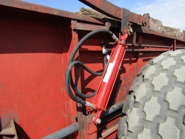 1824. 323-629  Roorda Approx. 400 Bushel Manure Spreader, HYD End Gate, 2 Beaters, 23.1-26 Tires,