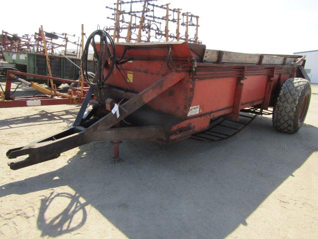 1824. 323-629  Roorda Approx. 400 Bushel Manure Spreader, HYD End Gate, 2 Beaters, 23.1-26 Tires,