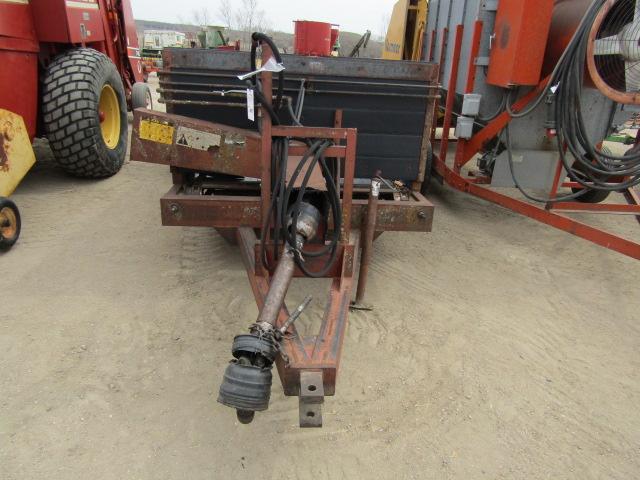 467.210-346. MEYER 400 BUSHEL MANURE SPREADER, UPPER BEATER, ENDGATE, TAX /