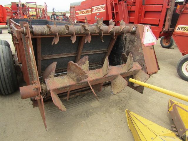 467.210-346. MEYER 400 BUSHEL MANURE SPREADER, UPPER BEATER, ENDGATE, TAX /