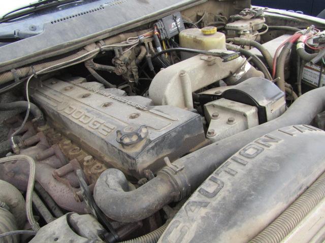 512, 449-1084, 02 DODGE 2500 4 X 4, CUMMINS DIESEL, AT, EXTENDED CAB, LONG