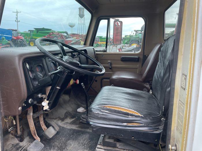 1979 IH TANDEM GRAIN TRUCK #AF192JCA19482