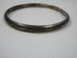 925-Sterling Silver Hinged Clasp Bracelet Engraved Design Wgt. 6.43G +/-