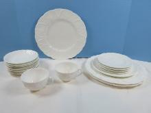 22pcs Coalport Bone China Countryware All White Embossed Leaves Border Dinnerware 11"