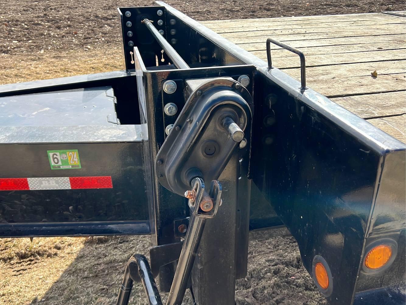 2019 Behnke  Tilt Top Trailer