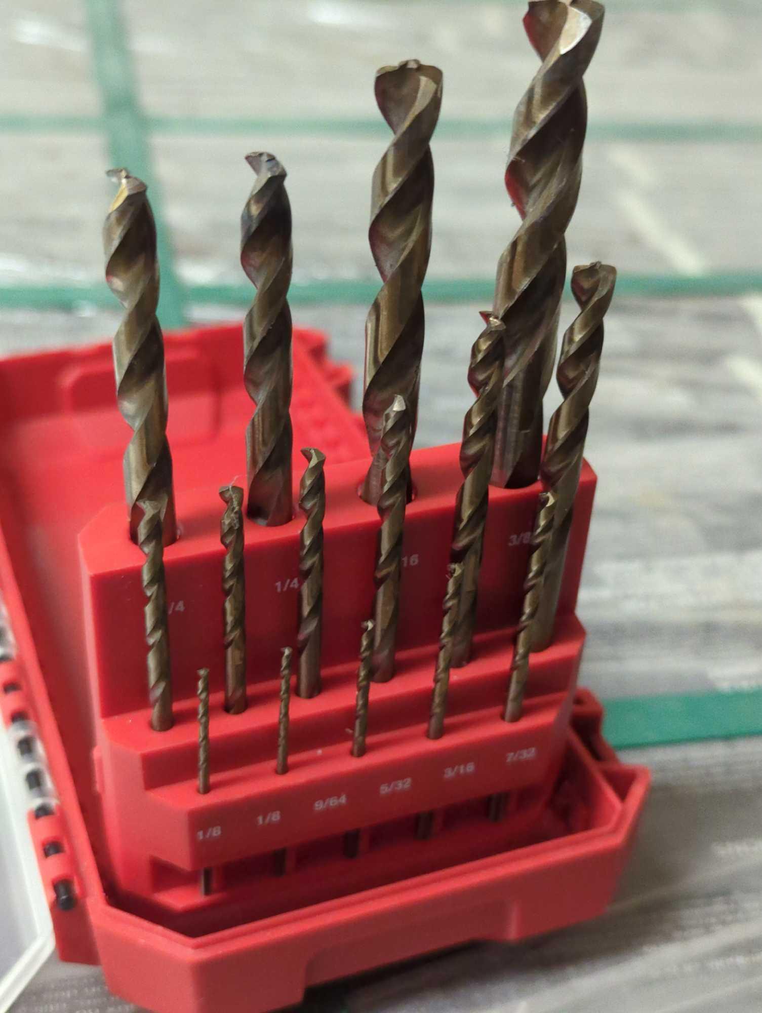 Milwaukee Cobalt Red Helix Drill Bit Set for Drill Drivers (15-Piece), Appears to be New in Open