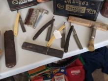 (LR) VINTAGE GROOMING EQUIPMENT TO INCLUDE A GEMCO STRAIGHT RAZOR, CLAUSS STRAIGHT RAZOR, ROBESON