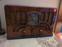 (LR)ANTIQUE WESTERN AIR PATROL RADIO, MAHOGANY CASE, 14"L 7"W 9"H