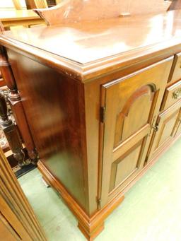 Pennsylvania House 2 Drawer 4 Door Server Buffet