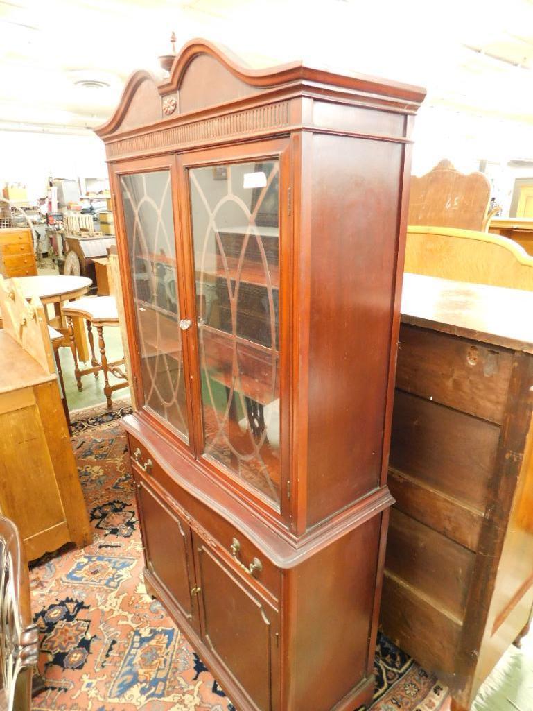 Mahogany 2 Door China Cabinet