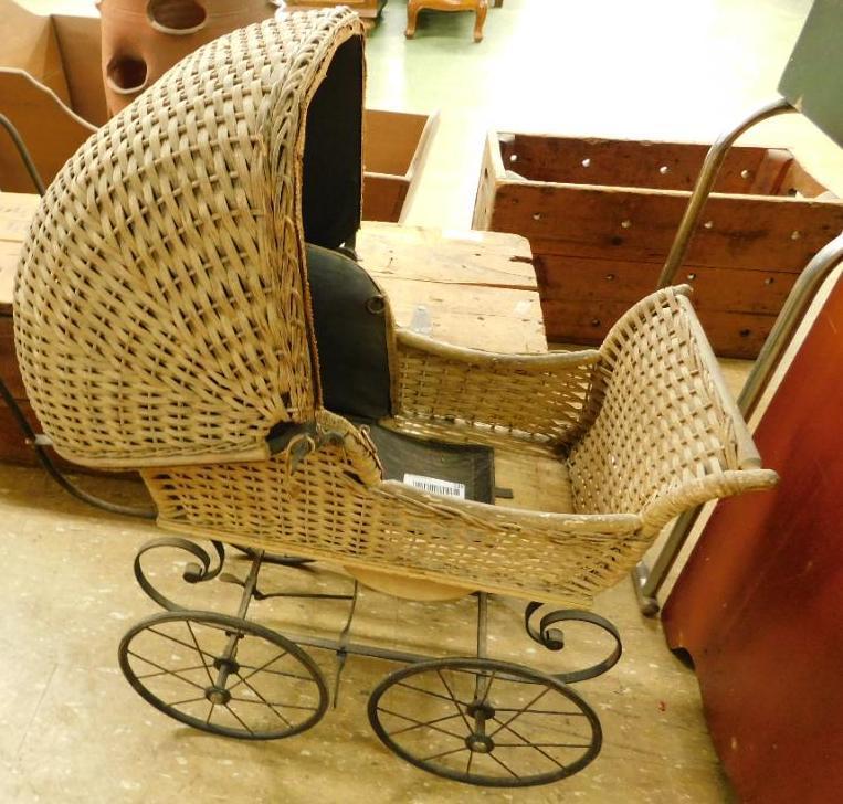 Wicker Doll Carriage