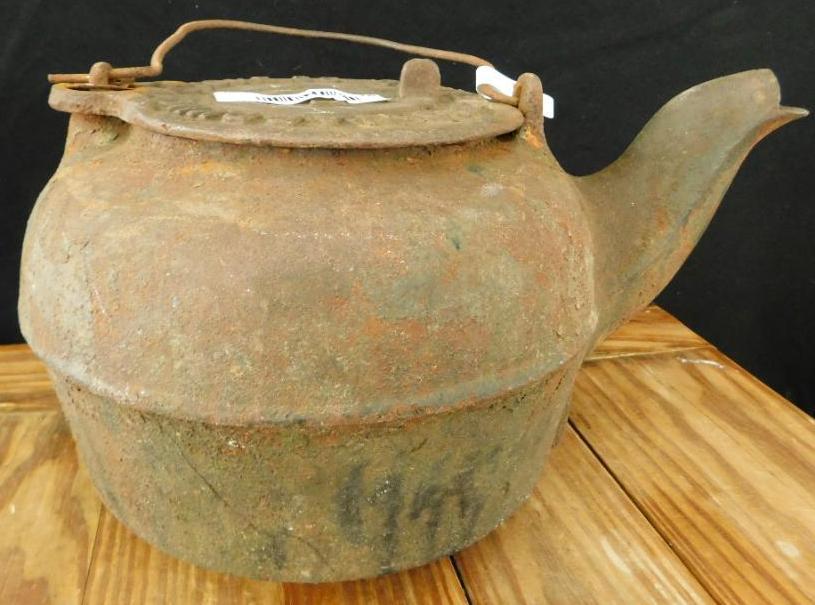 Hardwick Stove Co. Cast Iron Kettle