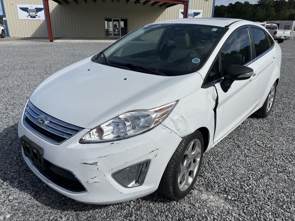 2013 Ford Fiesta Sedan