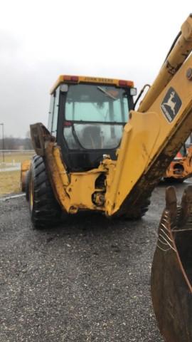 1990 John Deere 710C Loader Backhoe w/ Ext-A-Hoe