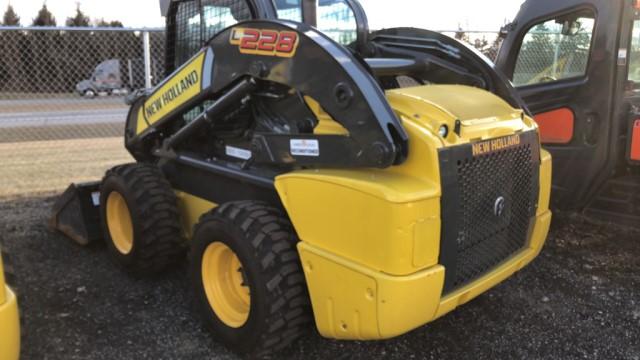 2015 New Holland L228 Skid Steer