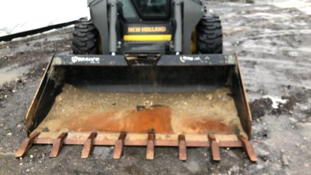 2015 New Holland L228 Skid Steer