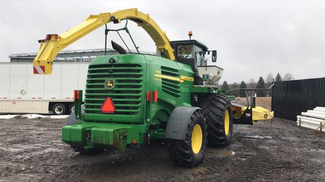 2010 John Deere 7750 ProDrive Forage Harvester RWA