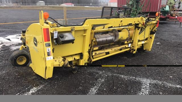 John Deere 640C Forage head