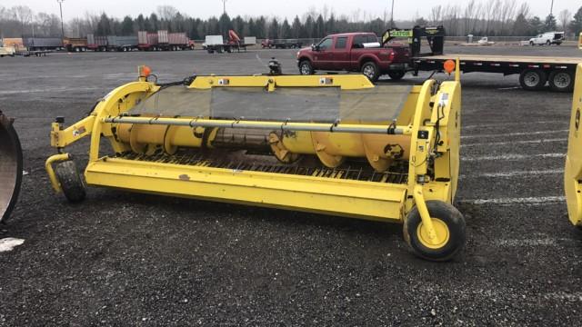 John Deere 640C Forage head