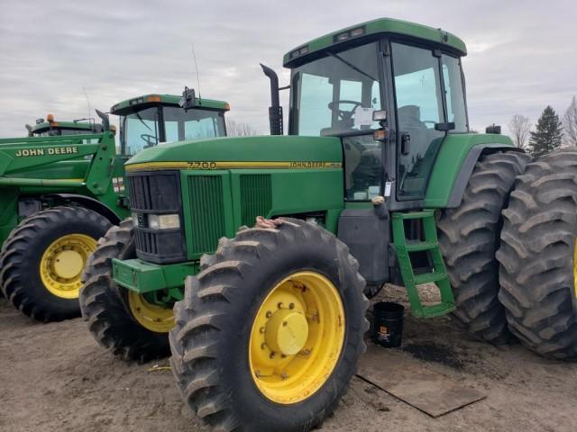 1996 John Deere 7700 Tractor