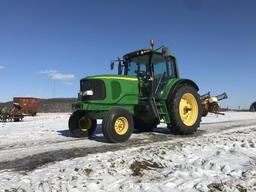 2004 John Deere 7320 Tractor