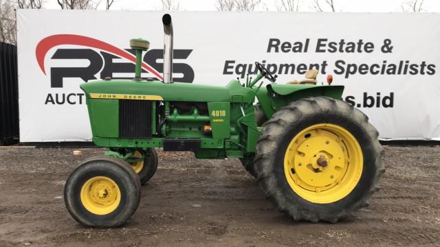 John Deere 4010 Tractor