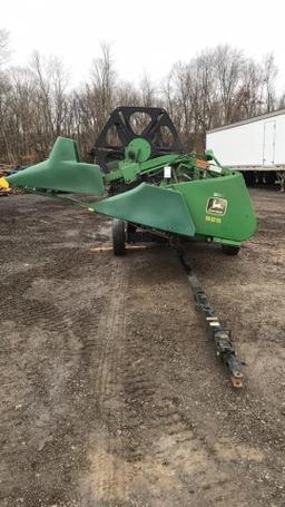 John Deere 925F Grain Platform