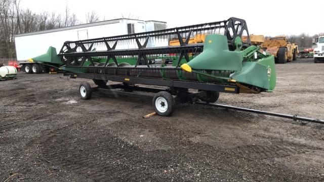 John Deere 925F Grain Platform