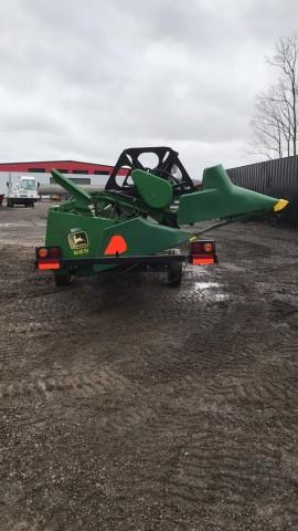 John Deere 925F Grain Platform