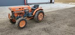 "ABSOLUTE" Kubota B7100 4WD Tractor