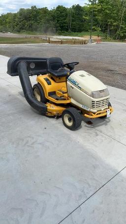 "ABSOLUTE" Cub Cadet HDS 2165 Lawn Tractor