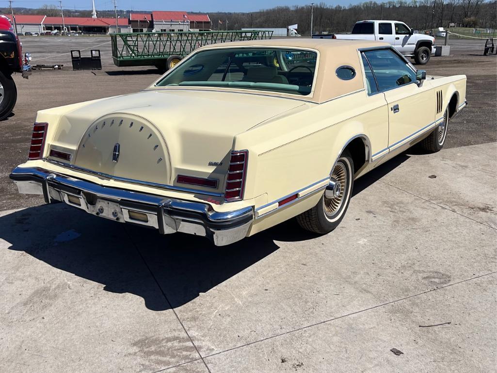 "ABSOLUTE" 1978 Lincoln Continental Mark 5 Car