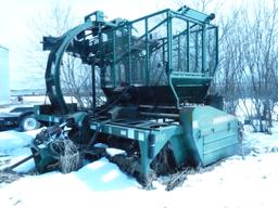 Artsway 690 6-Row Beet Harvester