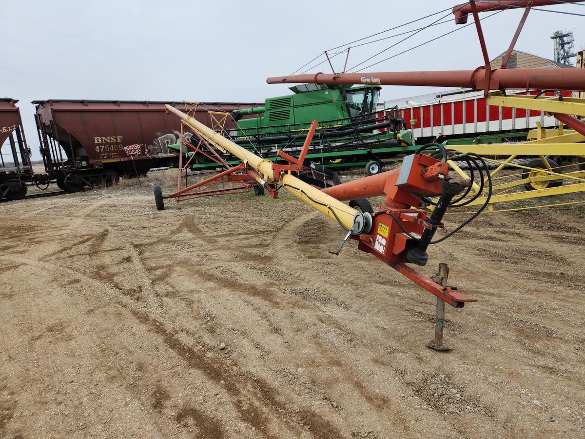 Westfield TR8 X 60' Hyd. Wing out Auger