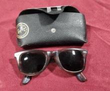 Original Ray-Ban Wayfarer B & L Ray-Ban USA in Case