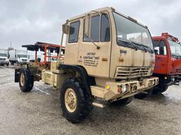 1995 STEWART & STEVENSON M1079 CAB & CHASSIS VIN-V2921EBKD... 4x4, powered by Cat 6 cylinder turbo